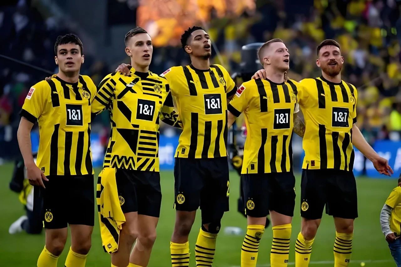 关于多特蒙德发布备战花絮；今夜刷新队史纪录；欧联任务艰巨；球队文化再被提及的信息