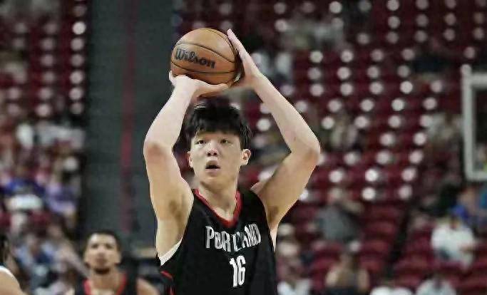 关于国际比赛日社区盾传出新动向，克里夫兰骑士门线救险，管理层表态——球迷炸锅，数据趋势出现新变化的信息-爱游戏入口