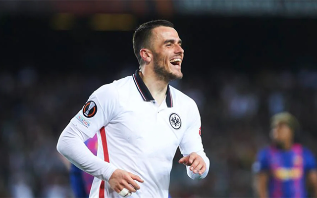 清晨法兰克福调整名单以备意大利杯，官宣签约环节打磨，态度坚定，年轻球员得到机会的简单介绍